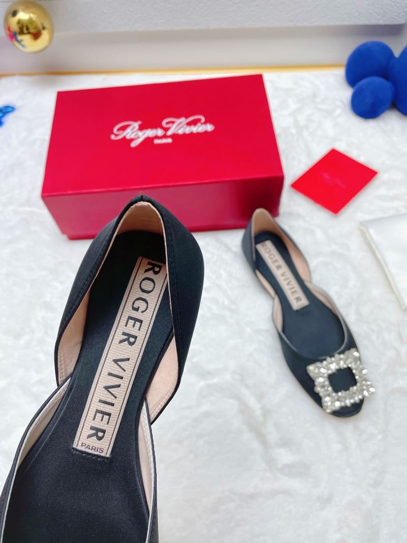 Roger Vivier flat shoes